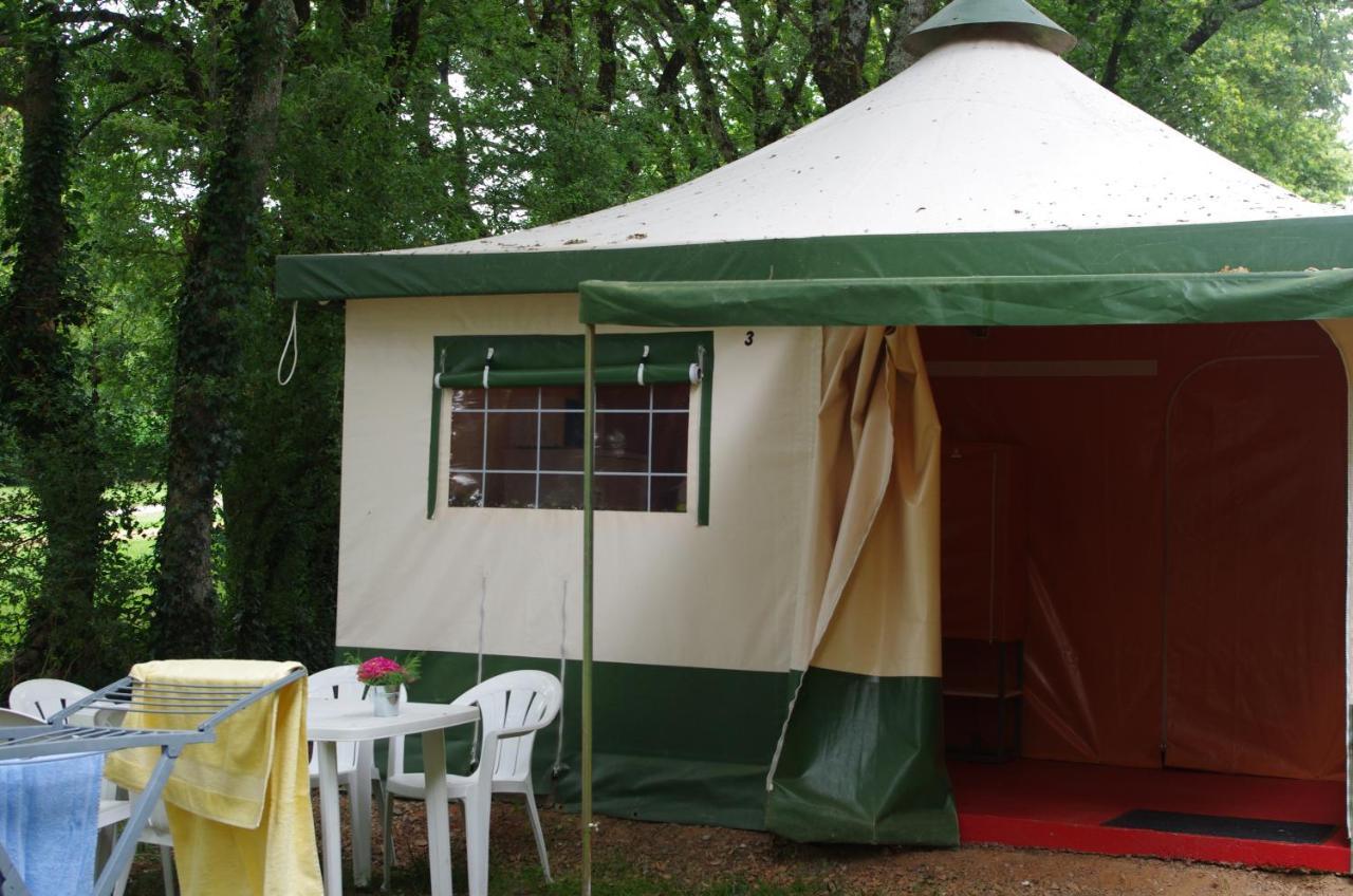 فندق Camping La Bergerie La Chapelle-Achard المظهر الخارجي الصورة