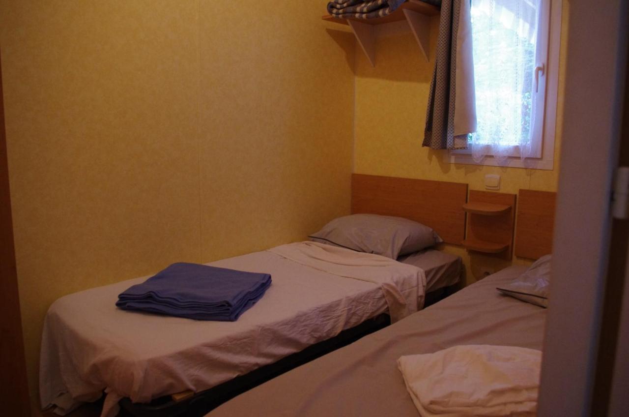 فندق Camping La Bergerie La Chapelle-Achard المظهر الخارجي الصورة