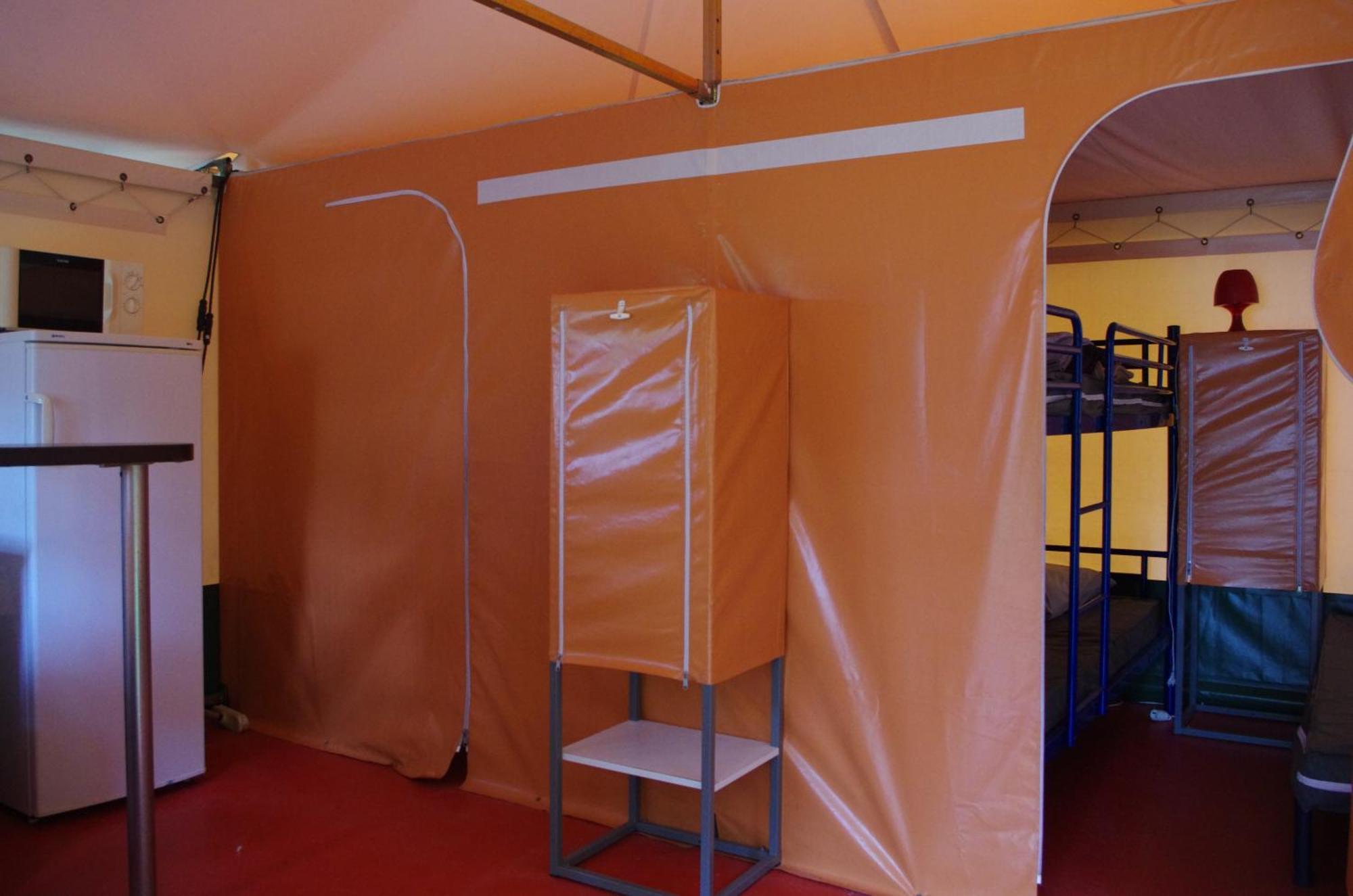 فندق Camping La Bergerie La Chapelle-Achard الغرفة الصورة