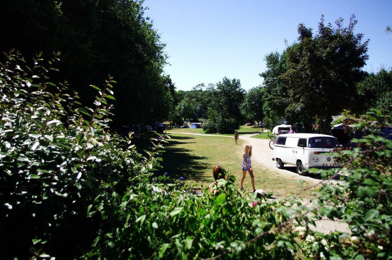 فندق Camping La Bergerie La Chapelle-Achard المظهر الخارجي الصورة